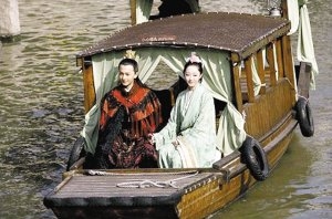 李少紅回應“輪胎船”穿幫:網(wǎng)友移花接木